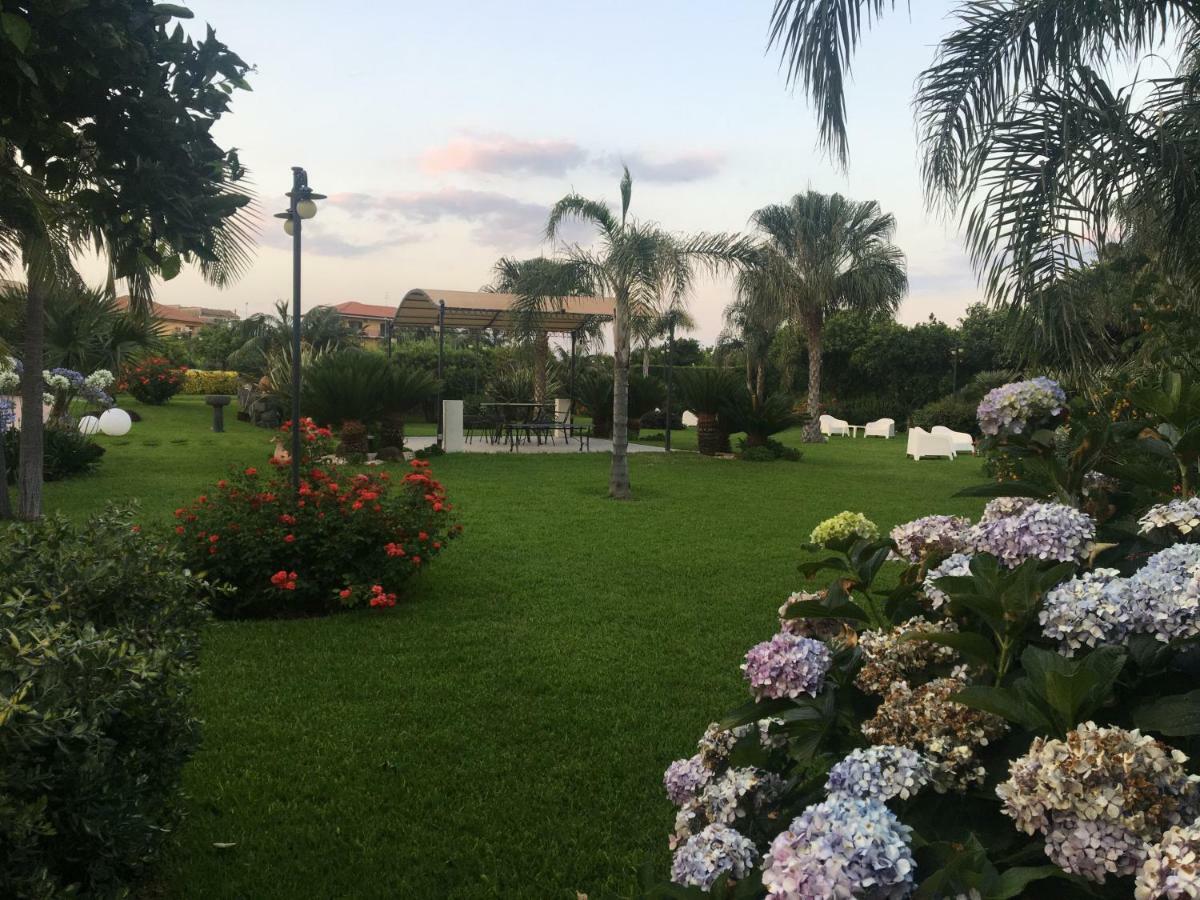 Feudogrande Bio Relais Hotel Фьюмефреддо-ди-Сицилия Экстерьер фото